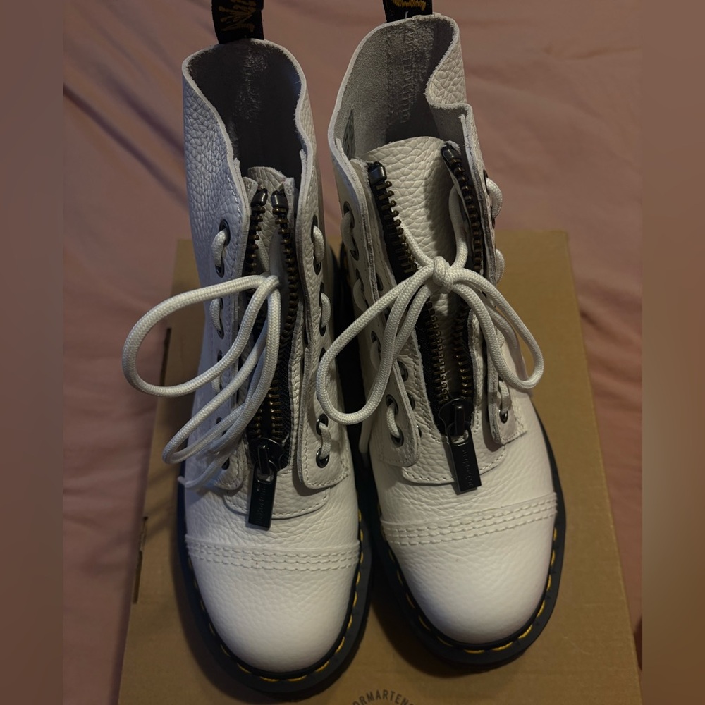 Dr. Doc Martens Unisex Sinclair Platform Boots, White with Zipper, Size 8